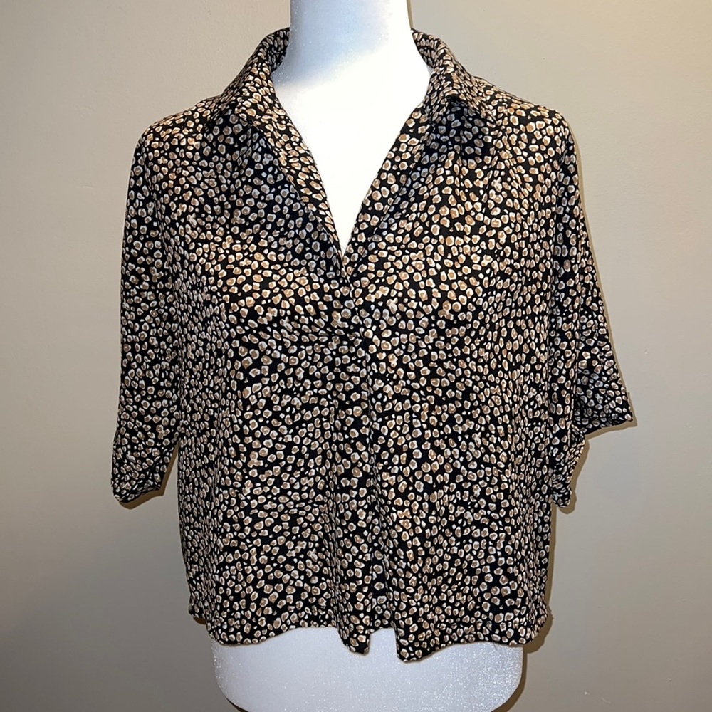 Lush boxy collared shirt. Slight flaw shown in pictures